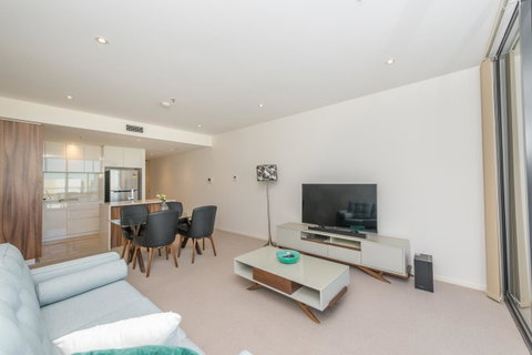 Manhattan 303 Canberra City ACT - C Tourism 26