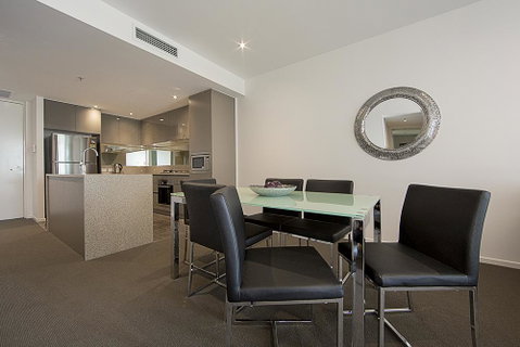 Manhattan 303 Canberra City ACT - C Tourism 30