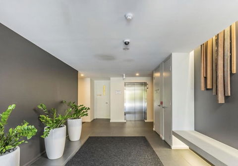 Modern Executive Apt@Barton*1BR*WiFi*Gym*Secure Parking*Canberra - C Tourism 16