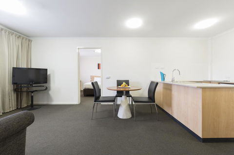 Ramada Encore Belconnen - C Tourism 9