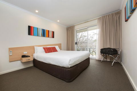 Ramada Encore Belconnen - C Tourism 4