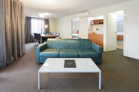Ramada Encore Belconnen - C Tourism 25
