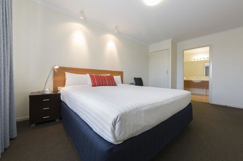 Ramada Encore Belconnen - C Tourism 12