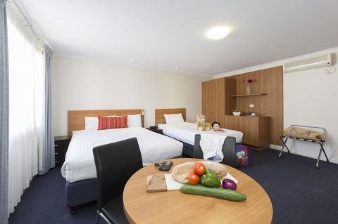 Ramada Encore Belconnen - C Tourism 37