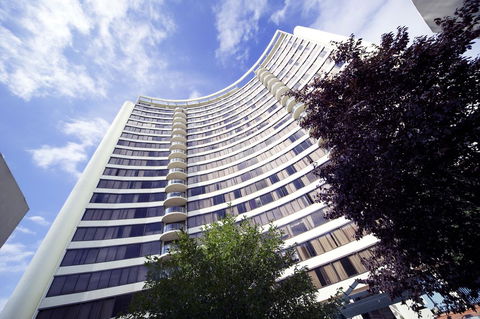 BreakFree Capital Tower Apartments - C Tourism 1