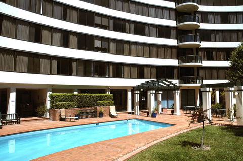 BreakFree Capital Tower Apartments - C Tourism 7