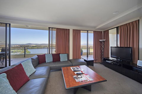 BreakFree Capital Tower Apartments - C Tourism 29