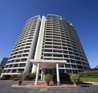 BreakFree Capital Tower Apartments - C Tourism