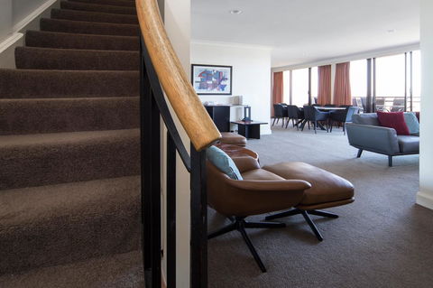 BreakFree Capital Tower Apartments - C Tourism 28