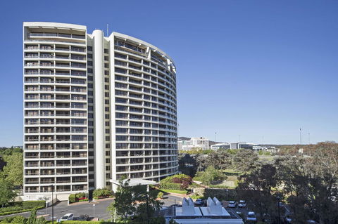 BreakFree Capital Tower Apartments - C Tourism 6