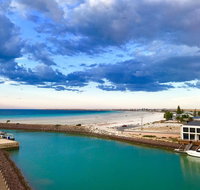 Ocean View Luxury Apartment  Suite - C Tourism