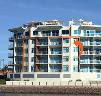 Wallaroo Marina Waterfront Luxe Apartment - C Tourism