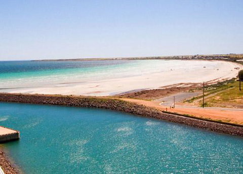 Wallaroo Marina Waterfront Luxe Apartment - C Tourism 23