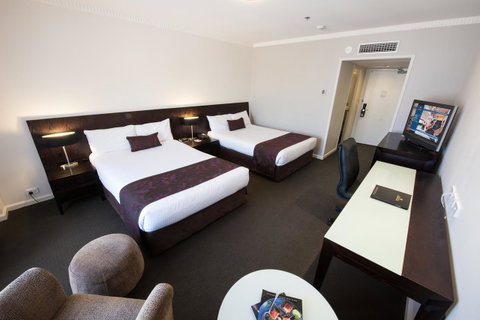 Hotel Grand Chancellor Adelaide - C Tourism 1