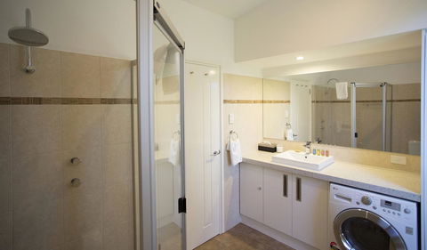 Barossa Pavilions & Glasshouse - C Tourism 12