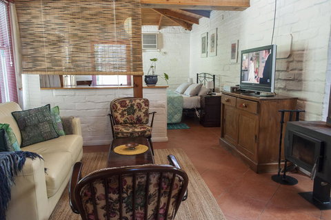 Trevalia Accommodation - C Tourism 1