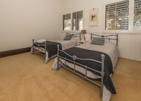 The Tudor House - C Tourism 14