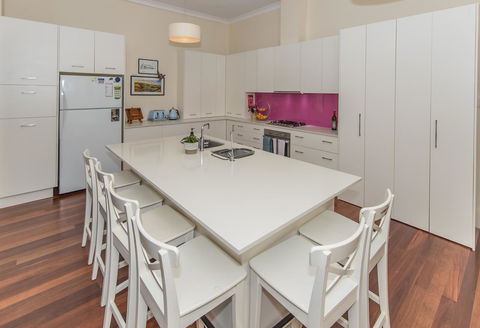 The Tudor House - C Tourism 8