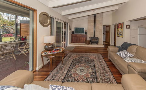 The Tudor House - C Tourism 6