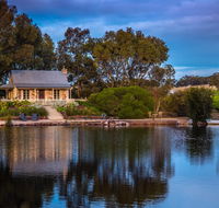 Stonewell Cottages and Vineyards - C Tourism