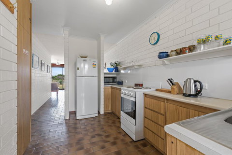 Sun & Surf Aldinga Beach Apartment - C Tourism 7