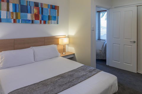 Bay 10 - Suites And Apartments - C Tourism 22