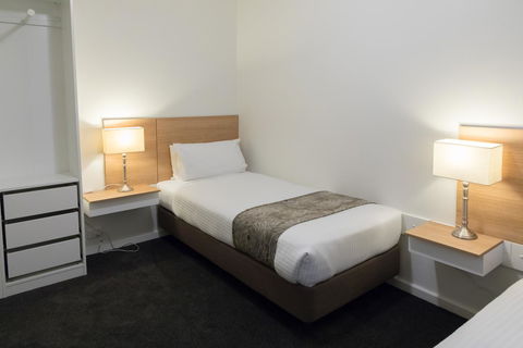 Bay 10 - Suites And Apartments - C Tourism 24