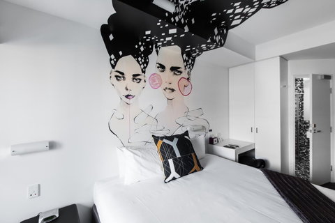 Majestic Minima Hotel - C Tourism 18