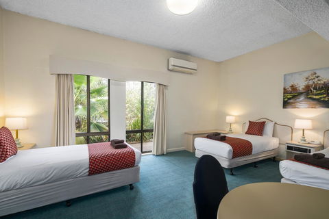 Garden City Motor Inn - C Tourism 23