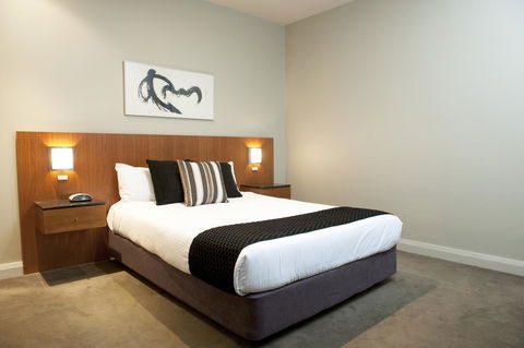 Mantra Hindmarsh Square - C Tourism 24