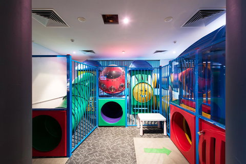 Nightcap At Rose & Crown Hotel - C Tourism 35