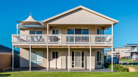 Rocks Beach House Victor Harbor - C Tourism 9