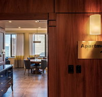 Suite 11 Victoria Square - C Tourism