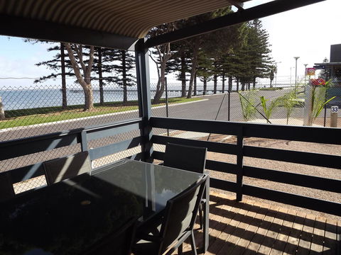 Ceduna Foreshore Caravan Park - C Tourism 15