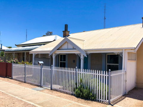 Inglenook Cottage - C Tourism 35