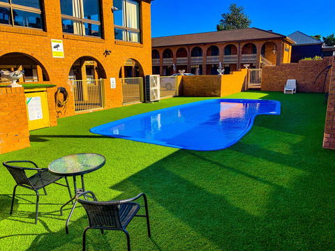 Cumberland Motor Inn - C Tourism 2
