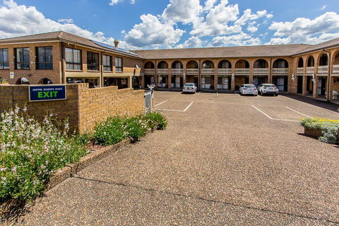 Cumberland Motor Inn - C Tourism 43