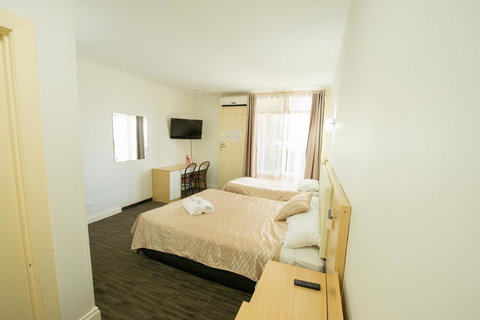 Jacksons Motor Inn - C Tourism 17