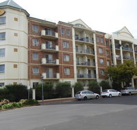 Adelaide City Apartment - 3br 2bath  Carpark - C Tourism
