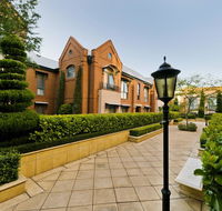 Majestic Old Lion Apartments - C Tourism