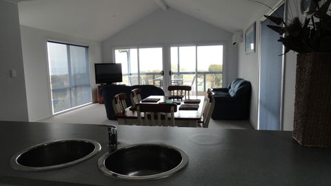 Kangaroo Island Bayview Villas - C Tourism 1