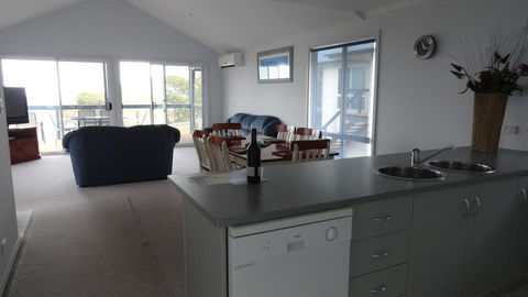 Kangaroo Island Bayview Villas - C Tourism 13
