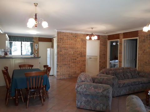 Acacia Apartments - C Tourism 21