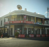 Commercial Hotel Morgan - C Tourism