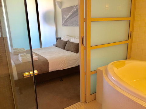 Adelaide DressCircle Apartments - North Terrace - C Tourism 17