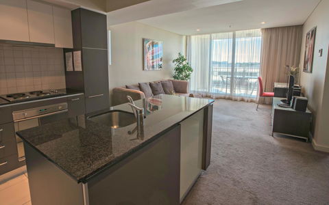 Adelaide DressCircle Apartments - North Terrace - C Tourism 27