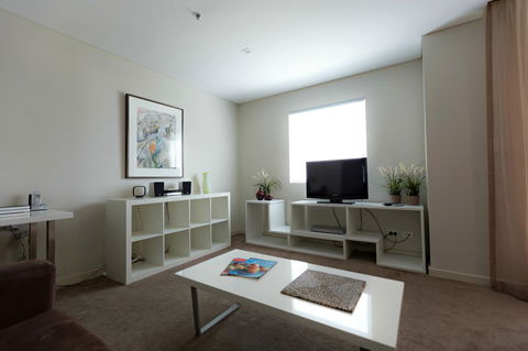 Adelaide DressCircle Apartments - North Terrace - C Tourism 13