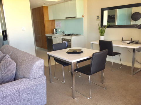 Adelaide DressCircle Apartments - North Terrace - C Tourism 15