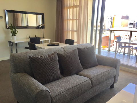 Adelaide DressCircle Apartments - North Terrace - C Tourism 16