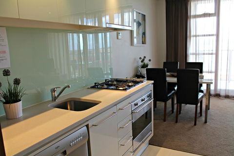 Adelaide DressCircle Apartments - North Terrace - C Tourism 28